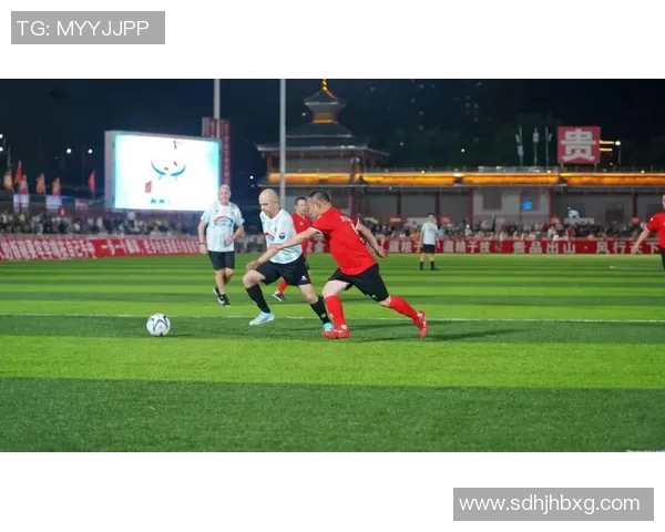 足球明星中国行贵阳盛况空前球迷热情高涨共庆足球盛宴