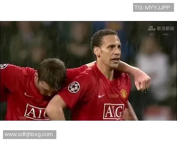 足球明星化身老年人展现演技引发热议与欢笑