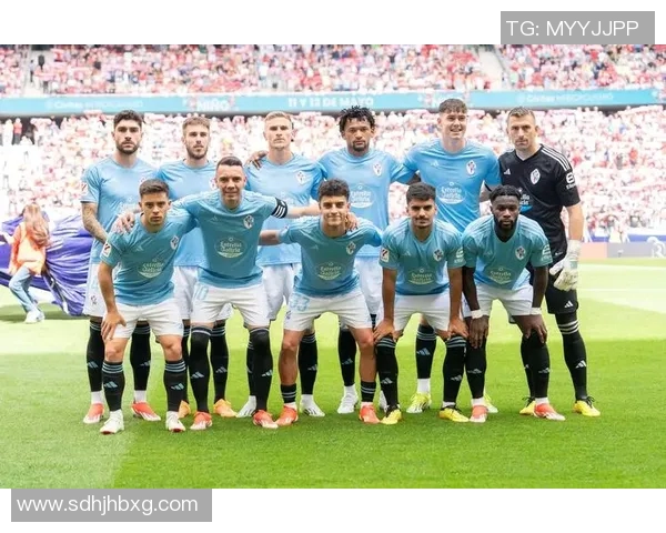 足球明星合照高清大集合展现绿茵场上的璀璨星光与激情瞬间