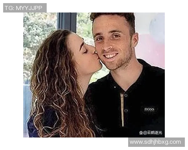 足球明星的妻子谁更美丽引发热议各大球星伴侣颜值大比拼